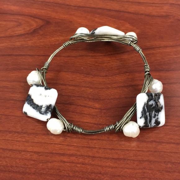 Semi-precious bangle bracelets - Picture 4 of 4